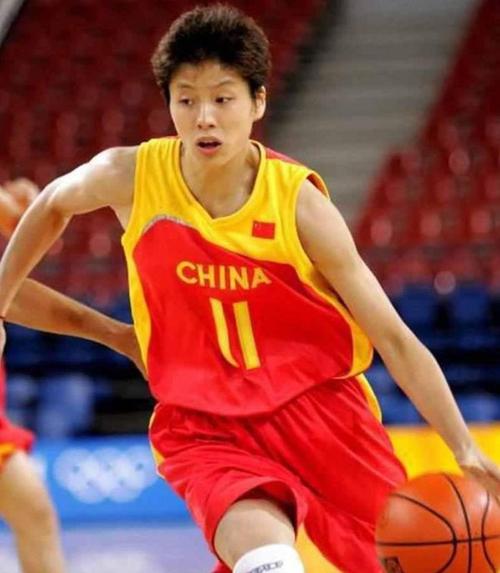 姚明女儿今年多高了？15岁近1米9，遗传了父母优良基因！