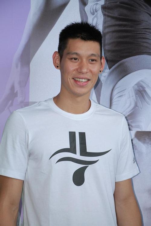 林书豪有多强？细数林疯狂时期的高光表现和职业生涯轨迹