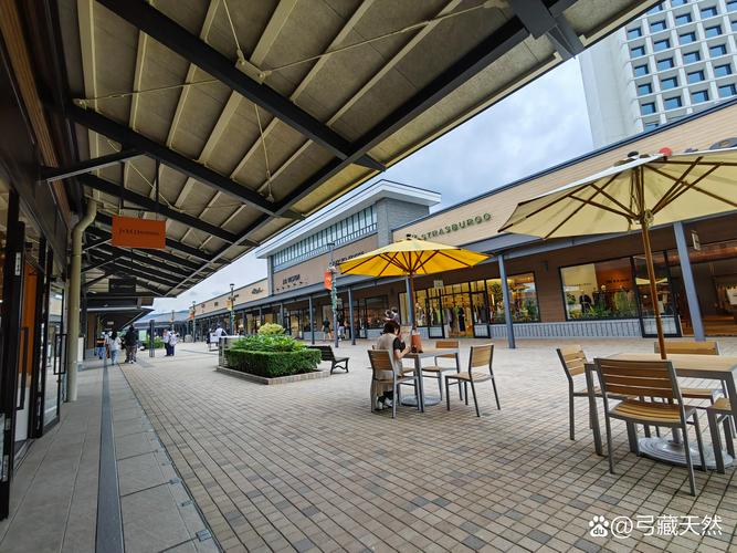 奥特莱斯到底是什么？名牌折扣店聚集地，超值购物好去处