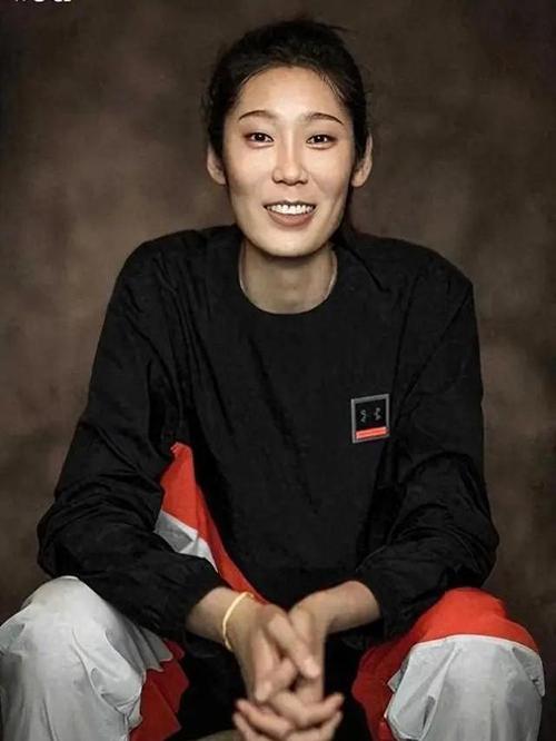 想知道朱婷现在在哪里打排球吗？答案是意大利科内利亚诺女排俱乐部！