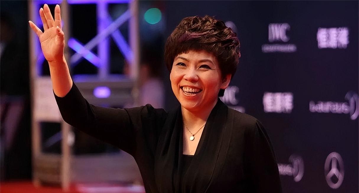 邓亚萍财富有多少亿?运动员转型商业的成功案例