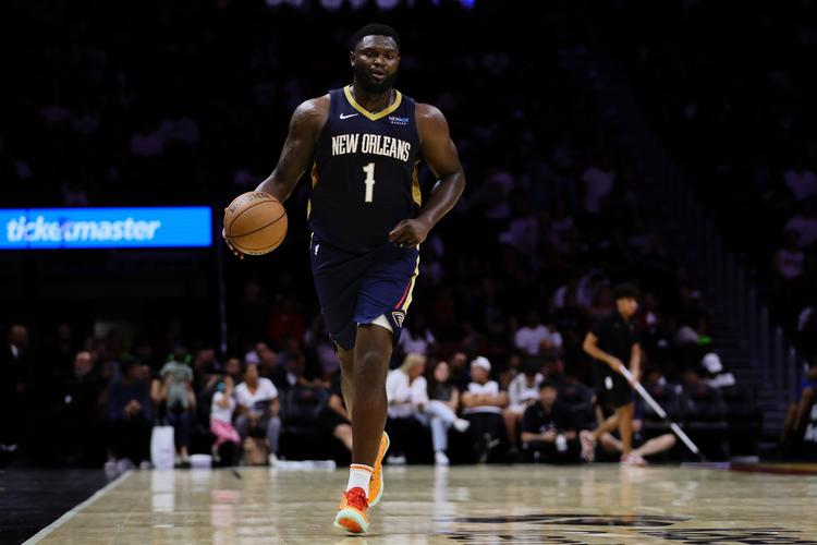 NBA球队鹈鹕队的前身是哪个球队？它的发展历程是怎样的？