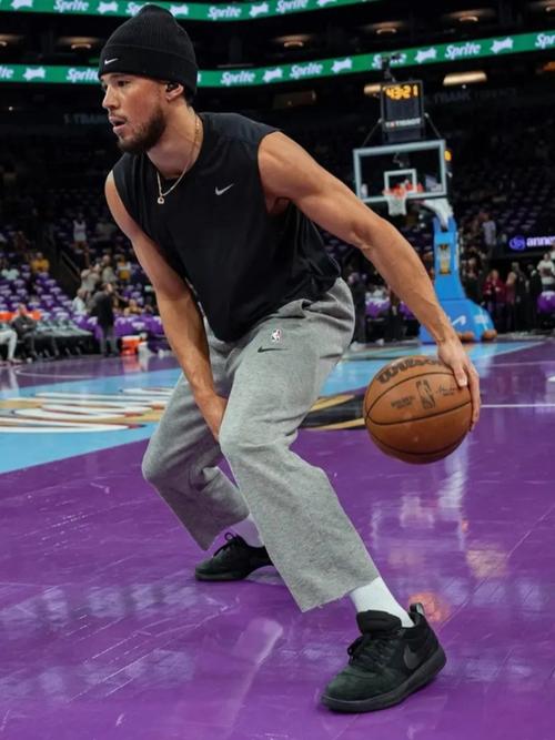 你知道德文布克的身高吗？数据告诉你答案