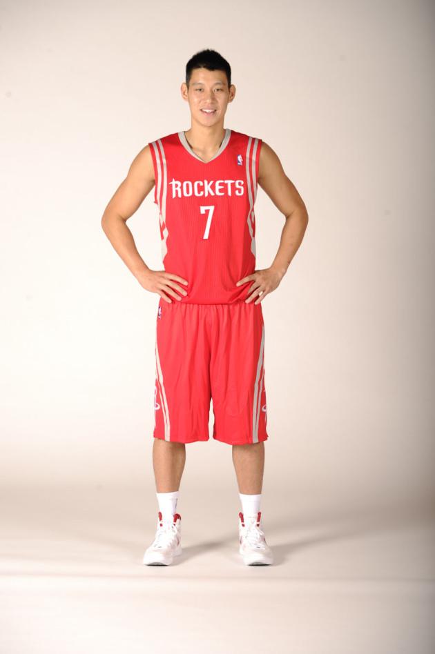 林书豪历年球衣号码是多少？哪个号码最让他印象深刻？