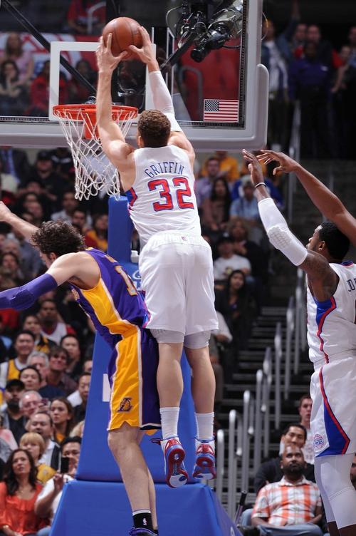 格里芬臂展多少厘米？揭秘其篮球生涯的秘密武器！