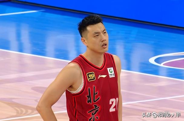 CBA翟晓川年薪曝光！你猜是多少？