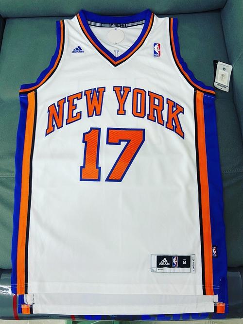 林书豪球衣号码是多少？CBA、P+联赛都穿几号？