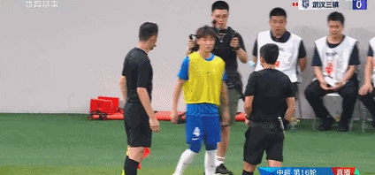 韦世豪为什么这么招黑？深度解析球迷不满！