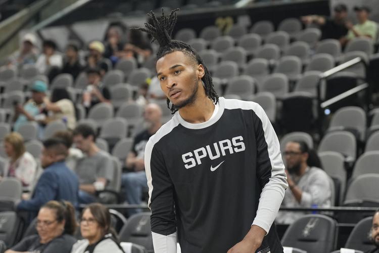 巴恩斯篮球水平分析：数据、荣誉与球队表现