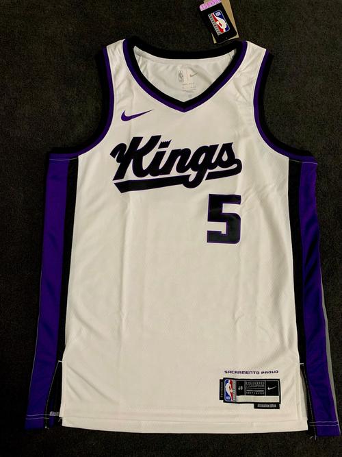 国王队2号球衣的主人是谁？细数历代2号球员的辉煌战绩