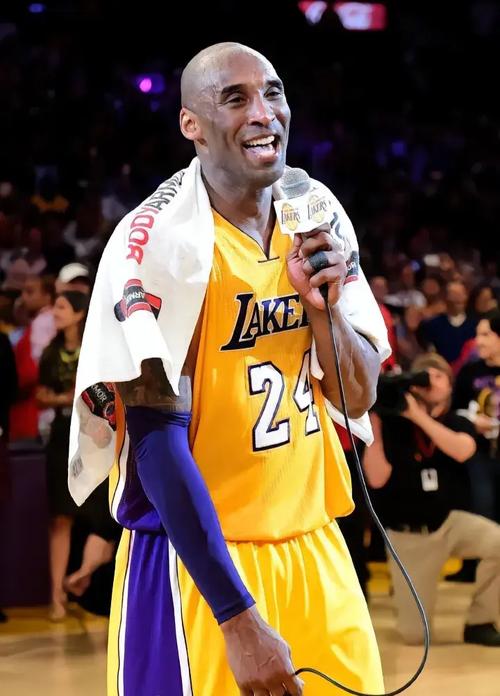 科比生日是几月几号？今天我们一起怀念科比