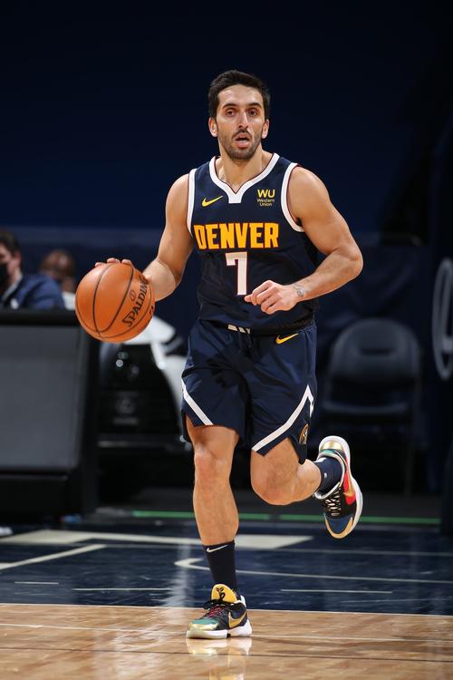 坎帕佐现在效力于哪支球队？详细的职业生涯介绍