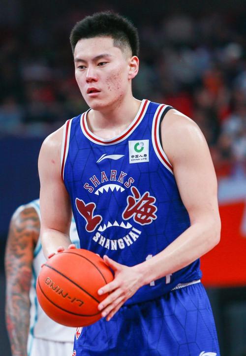 李弘权哪一年获得CBA最佳进步球员？他的辉煌时刻