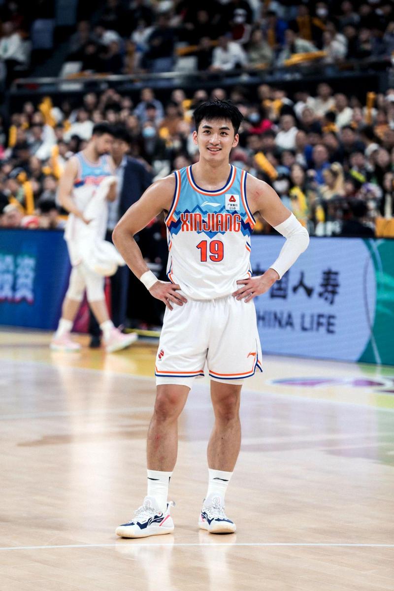 于德豪一年赚多少钱？深度解析其薪资水平