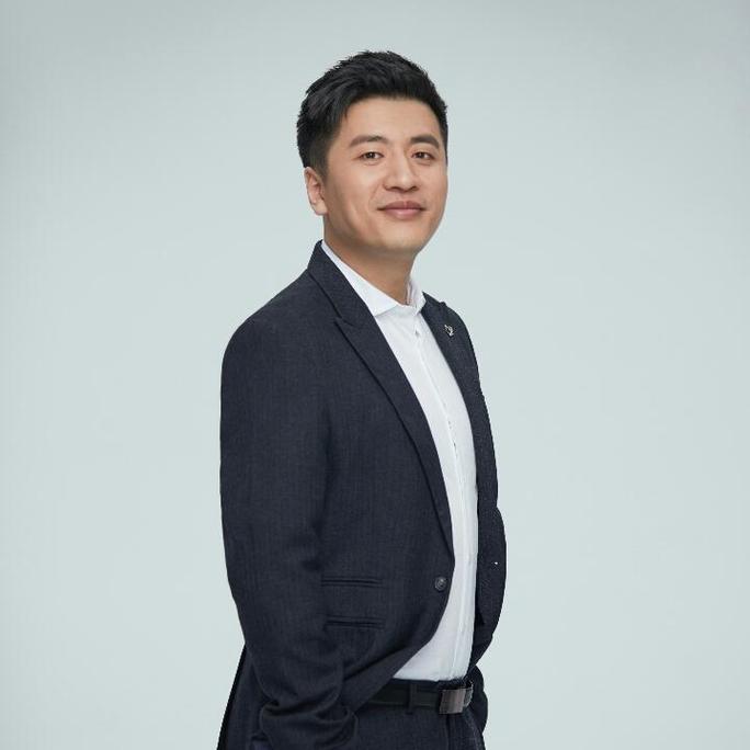 胡雪峰现在是什么职位？他最近的工作和生活