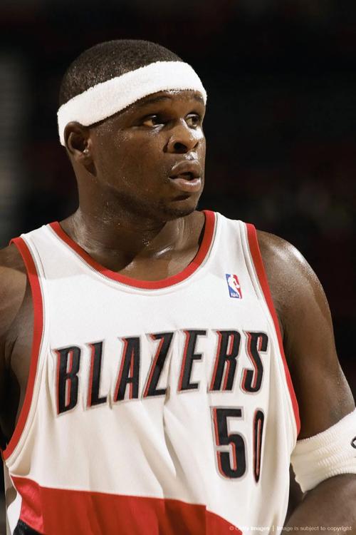 兰多夫退役了吗？NBA传奇中锋的职业生涯终结