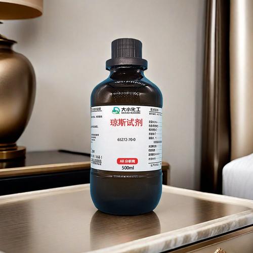琼斯试剂的化学性质及应用：简单易懂的讲解