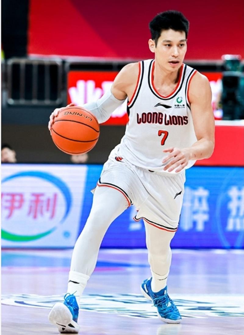 林书豪CBA生涯：他到底算不算外援？