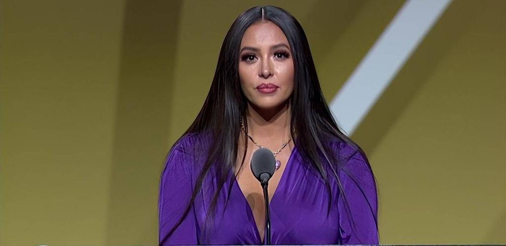 瓦妮莎身材有多火辣?科比妻子胸围引猜测