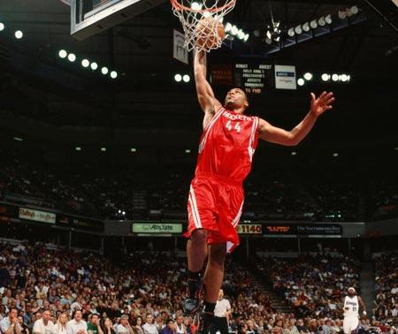 查克海耶斯多高？揭秘NBA最矮首发中锋的身高真相