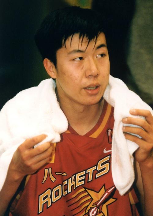 王治郅不归事件全回顾：影响中国篮球的事件