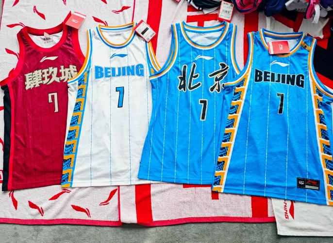 林书豪球衣号码是多少？CBA、P+联赛都穿几号？