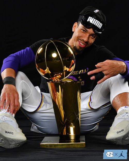 丹尼格林NBA生涯回顾：他究竟有多强？