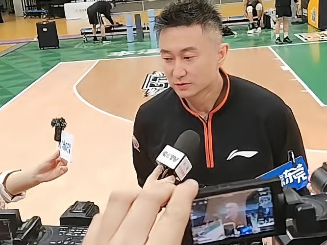 任骏飞身高多少？广东男篮名将身高体重大揭秘