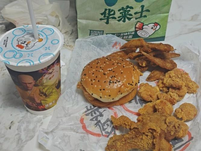 华莱士有多脏？网友评论：看完不敢再吃了！