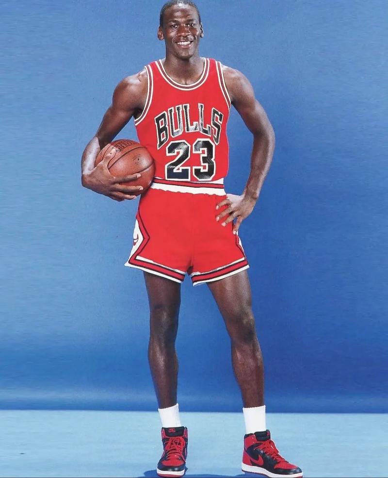 篮球巨星迈克尔乔丹身高是多少？深度解读其辉煌成就