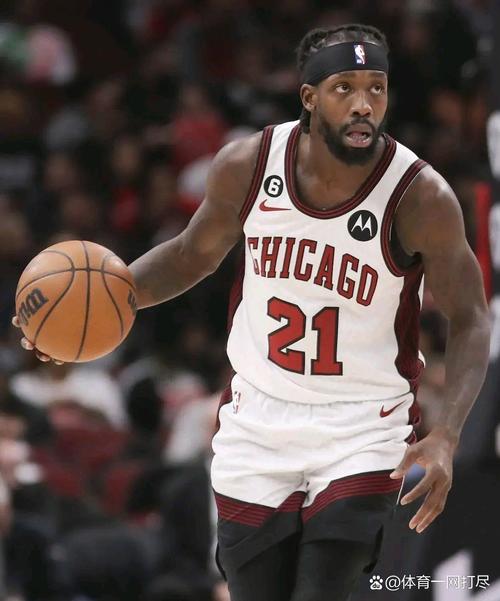 想知道贝弗利年薪多少？看看他职业生涯的薪资变化！