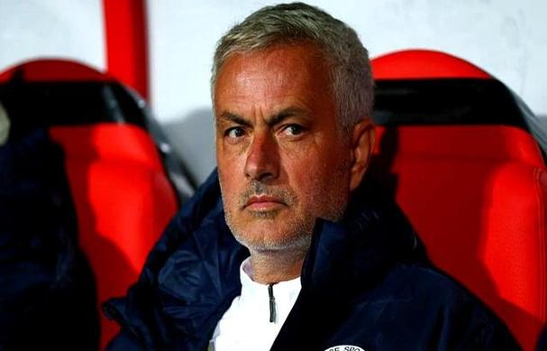 穆里尼奥真的去过巴萨吗？深度解析传闻背后的真相