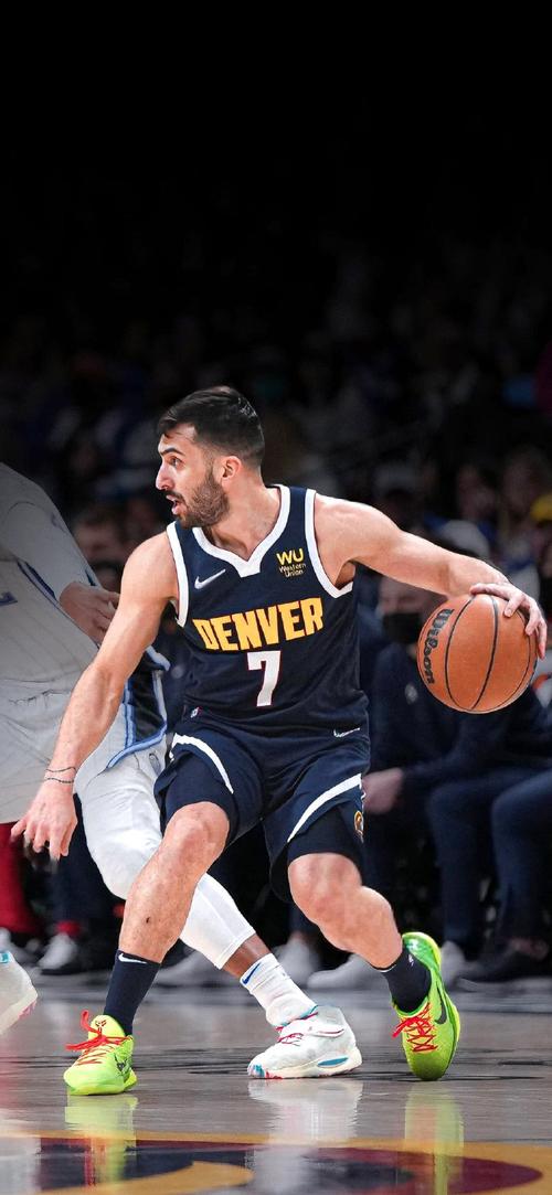 坎帕佐现在效力于哪支球队？详细的职业生涯介绍