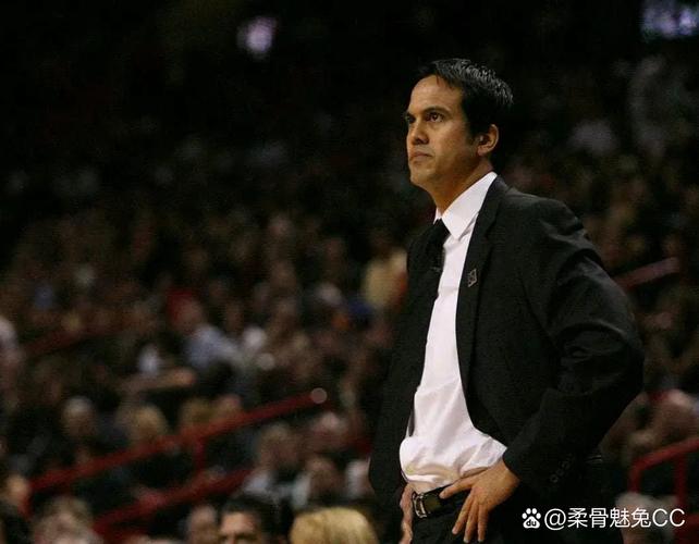 热火主教练是谁？揭秘NBA名帅斯波尔斯特拉的执教生涯