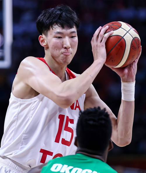 想知道周琦身高几尺吗？数据告诉你答案，还有更多惊喜！