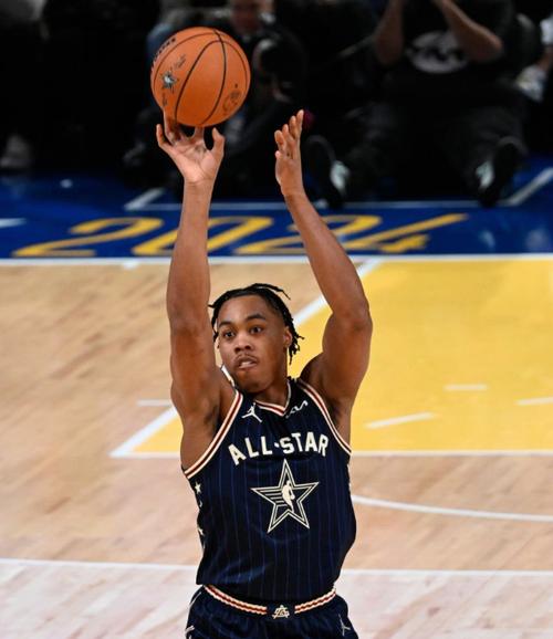 巴恩斯在哪个队？深度解析他的职业生涯和未来发展