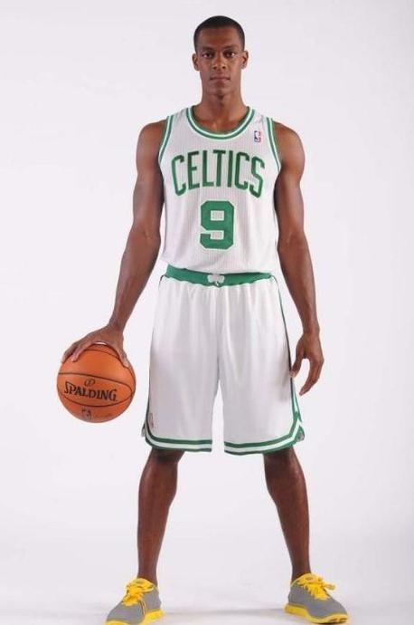 评价李本森的篮球实力，天赋异禀的球员为何最终走向沉沦？