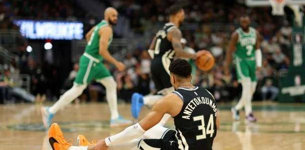 字母哥带队雄鹿算三巨头吗？米德尔顿和霍乐迪的作用有多大？