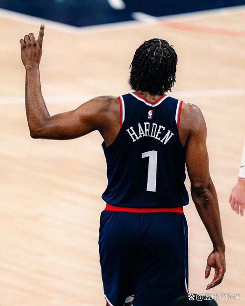 快船1号球衣花落谁家？哈登加盟引爆新赛季！