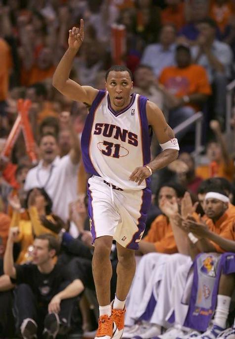 前NBA球星马里昂都效力过哪些球队？他的球衣号码是多少？