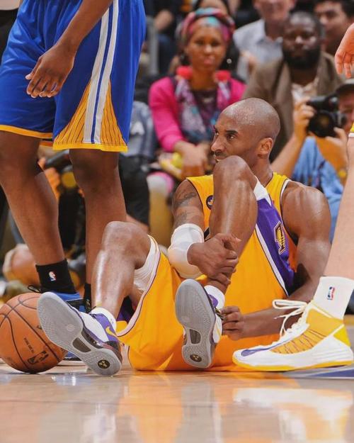 科比身高1米98是真的吗?深度解析科比的身高与成就!