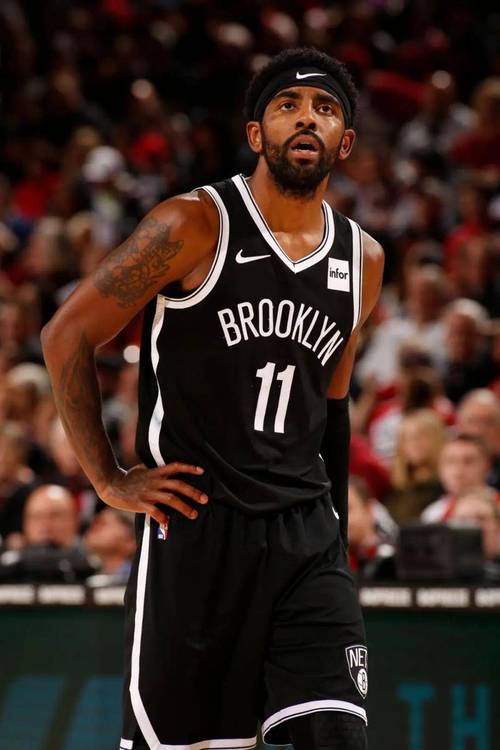 NBA球星欧文到底多高？官方身高和实际身高有出入吗？