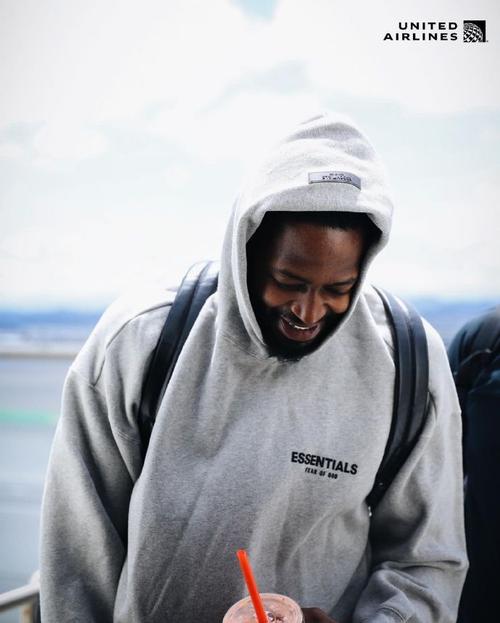 维金斯受伤了？肋骨骨折会缺席多久的比赛？