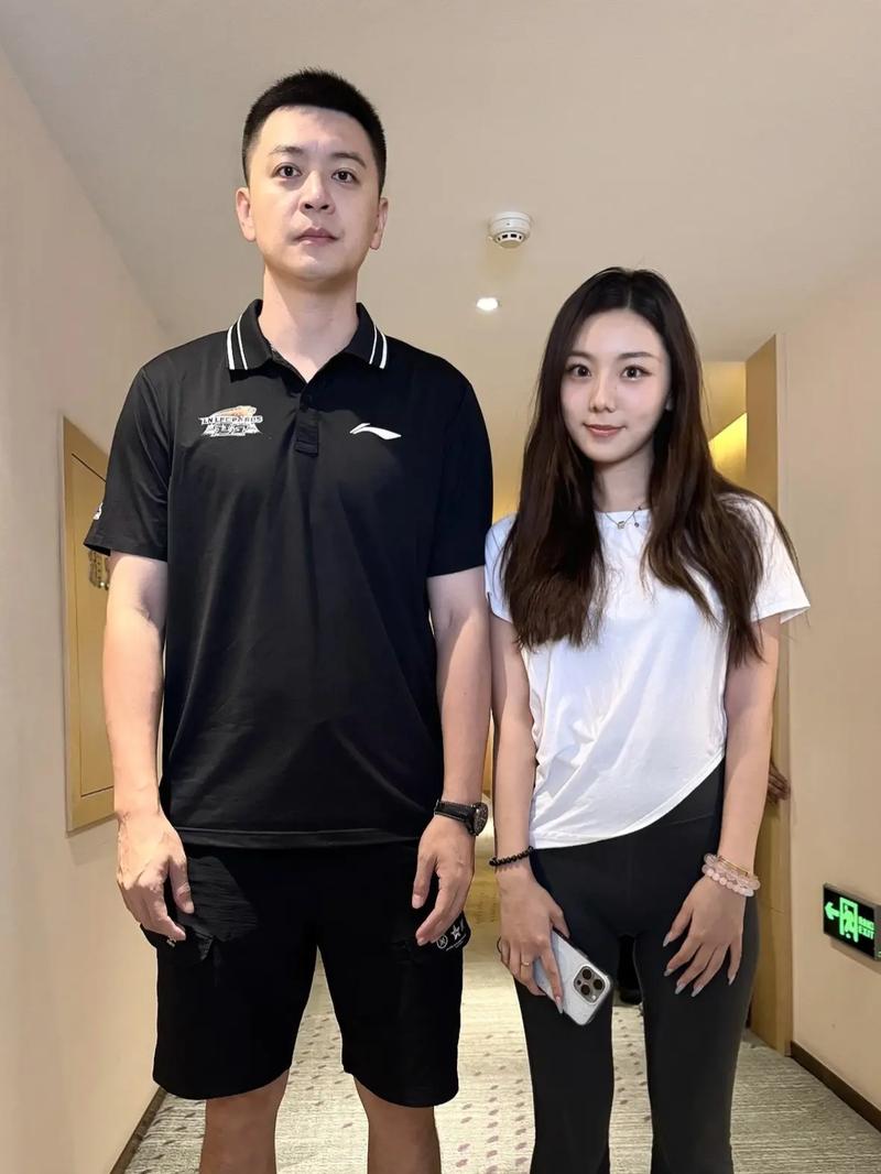 杨鸣老婆是谁？揭秘杨鸣与唐佳良的婚姻真相
