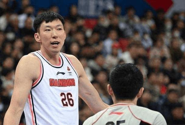 最新消息：周琦现在在哪？他已正式加盟北京首钢队！