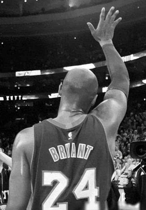 科比是不是活了？网络阴谋论与官方说法大碰撞