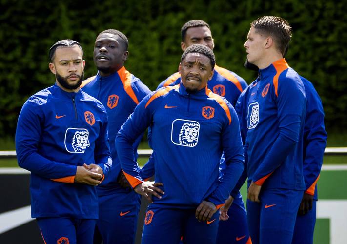 荷兰足球水平怎么样?世界排名第七,实力究竟如何?