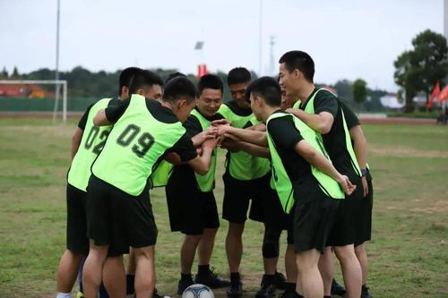 足球为何对军人设限?安全问题还是另有隐情?