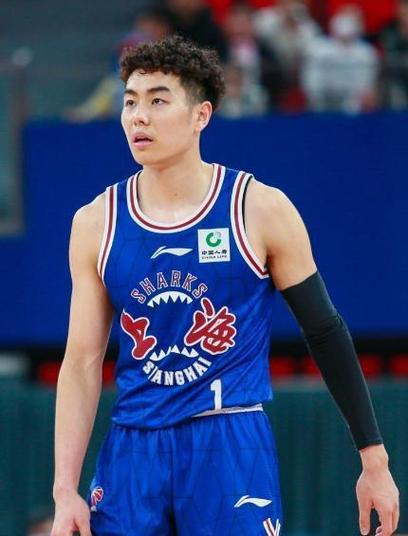 李添荣CBA号码是多少？快速查询球员号码信息