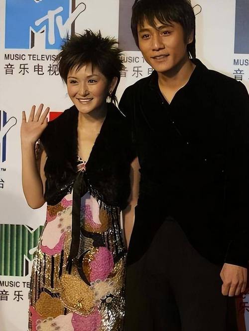 朱松玮有对象吗？看看他与女友的甜蜜瞬间